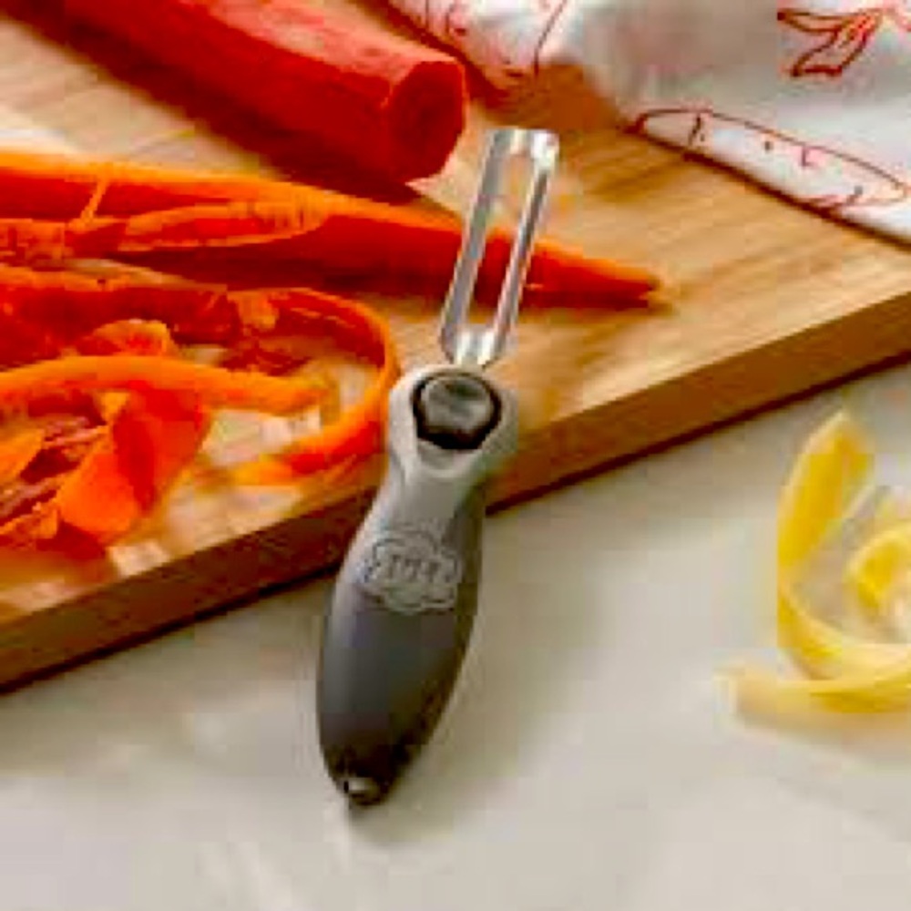 Princess House Serrated Peeler